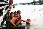 Foto: Women of the Tribe and Search of Freshwater Dolphins in Borneo
